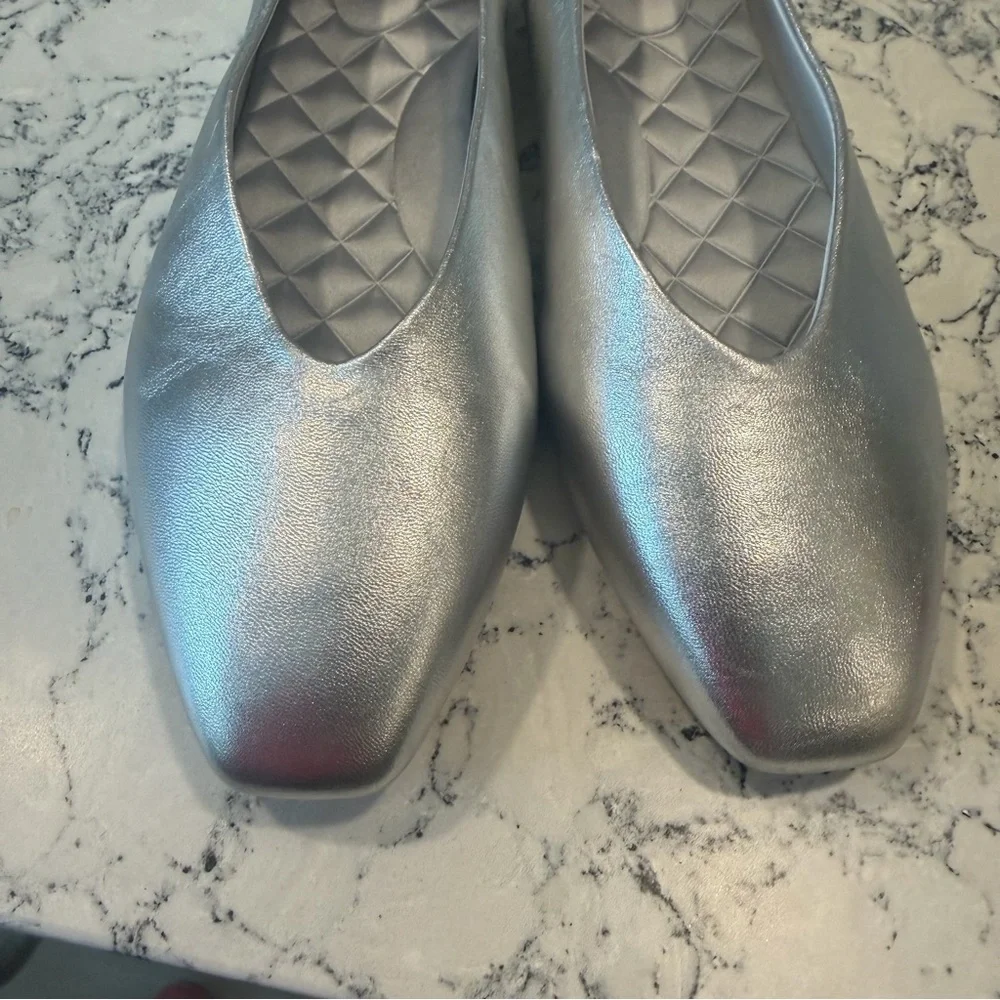Birdies Silver Women's Flats